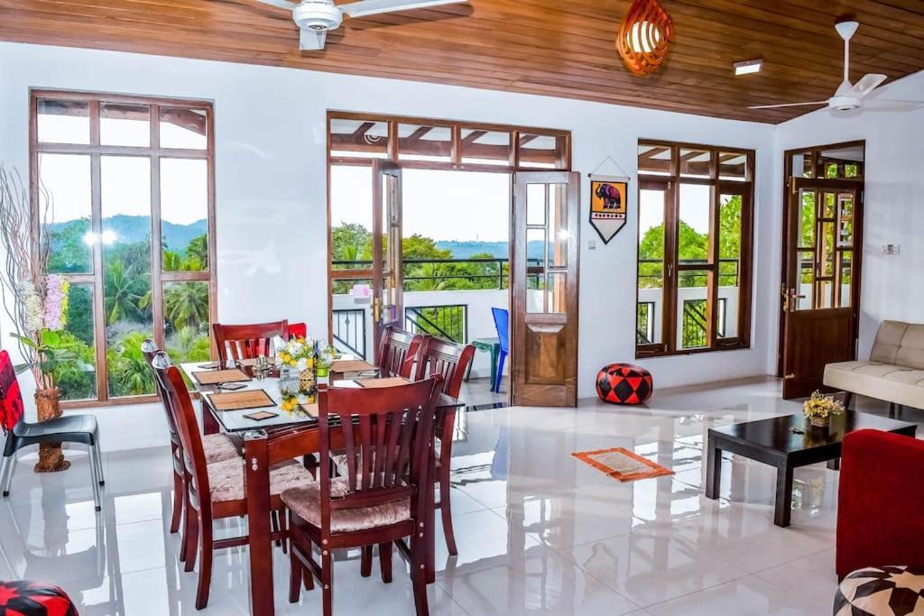 Saru Holiday Apartment - Upto 6 Guests Kandy Exterior photo